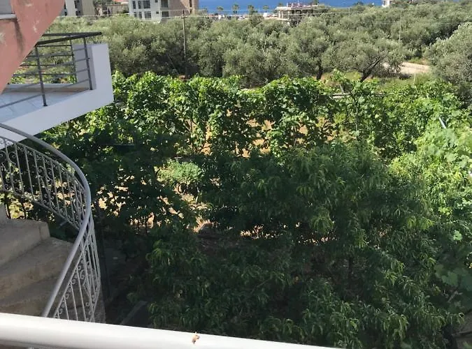 Apartament Andrea Markou Qeparo