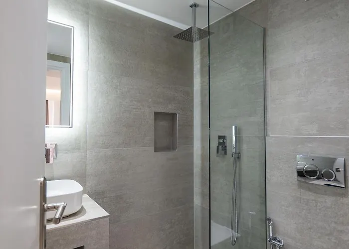 Apartament Andrea Markou Qeparo