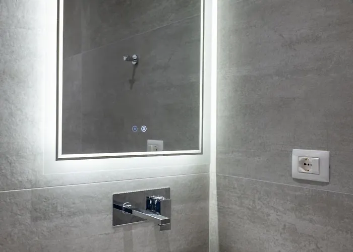 Andrea Markou Apartament Qeparo