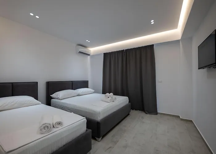 Andrea Markou Apartament Qeparo