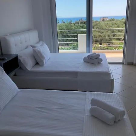 Andrea Markou Apartment Qeparo
