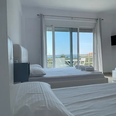 Apartment Andrea Markou Qeparo