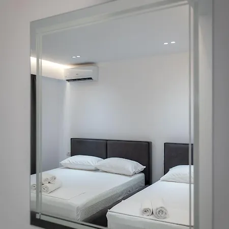 Andrea Markou * Κηπαρό